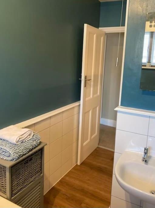 Rockferry 3 Bed Central Apartment + Parking Permit Dartmouth Kültér fotó
