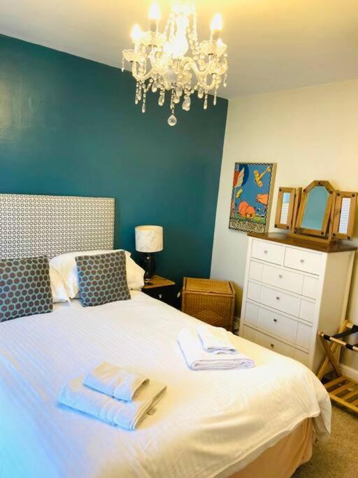 Rockferry 3 Bed Central Apartment + Parking Permit Dartmouth Kültér fotó